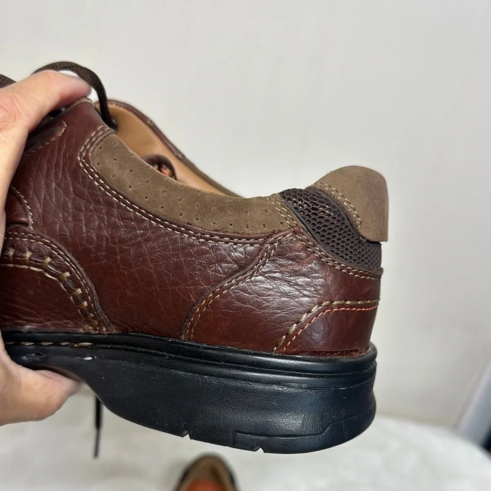 Clarks Brown Leather Oxford Shoes with Moccasin Stitching